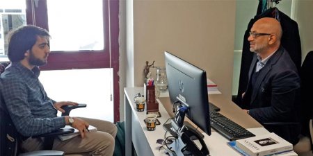 Felsefe Önyargı Götürmez, Önyargılarını Yıkanlar Bilenlerdir.