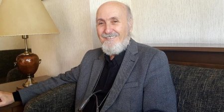 Güneşten Işık Yontan Mimar