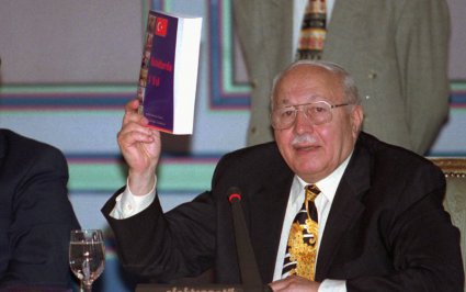Prof. Dr. Necmettin Erbakan